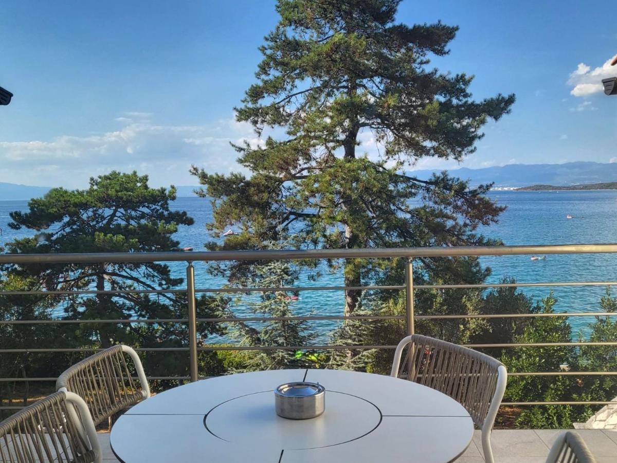 Apartment Prejac By The Malinska
